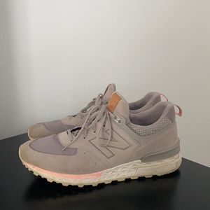 Woman’s size 10 New Balance Shoes